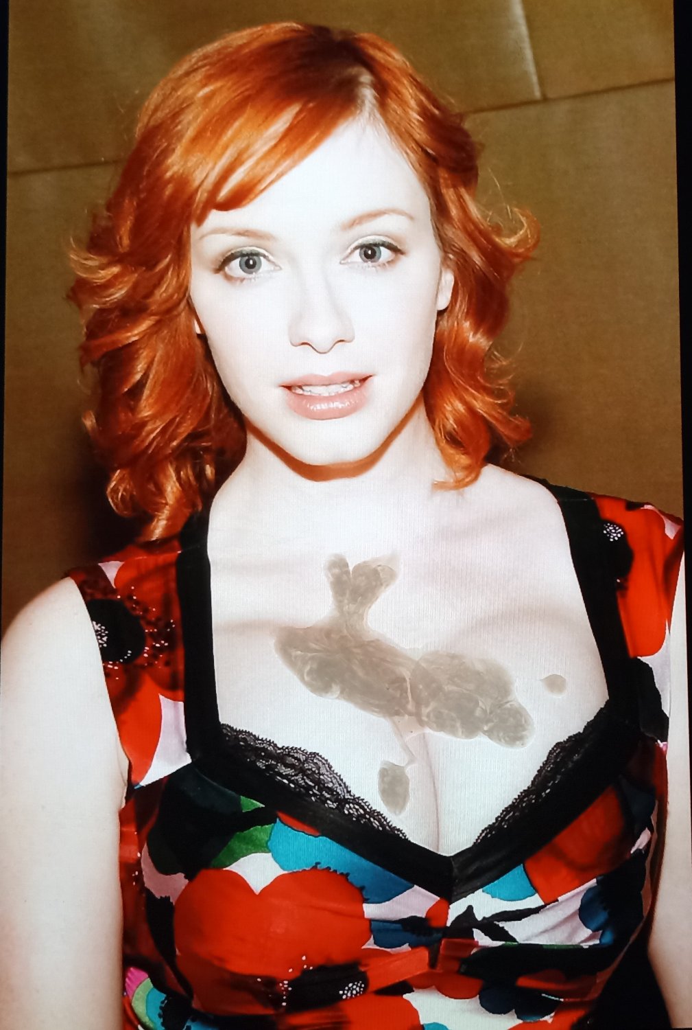 Christina Hendricks Cum Tribute 2 - Порно - EroMe