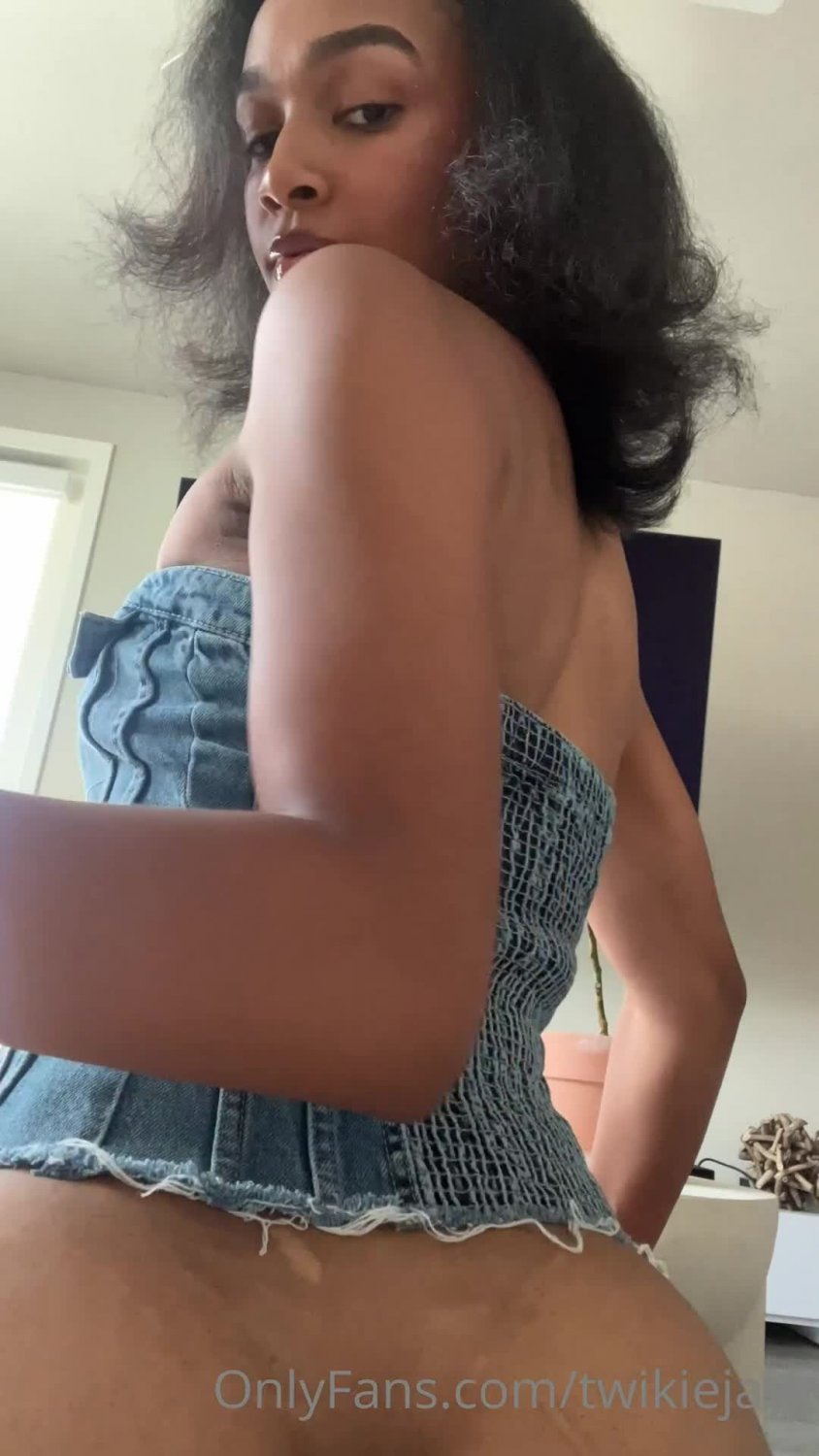 Onlyfans]TwikieJayy - Porn Videos & Photos - EroMe