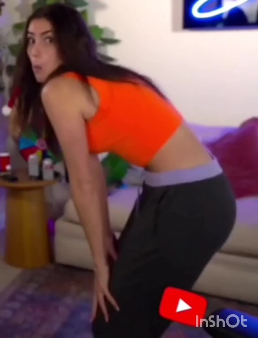 Alexandra Botez twerk and feet montage - Porn - EroMe
