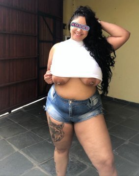 Hotwife Gordinha peituda liberando pro amigo do corno #tkgDlfzn