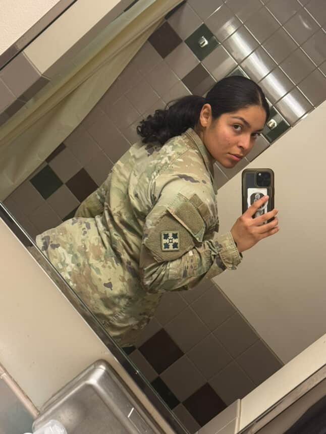 USA ARMY FEMALE SOLDIER. Caught sleeping naked. Who got more nudes of her #SPivBGvX